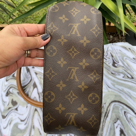 SOLD-Authentic Louis Vuitton Shoulder Bag Loopin - Picture 5 of 16